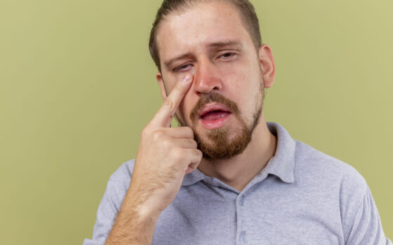 Clogged tear duct or pink eye, how to tell the difference